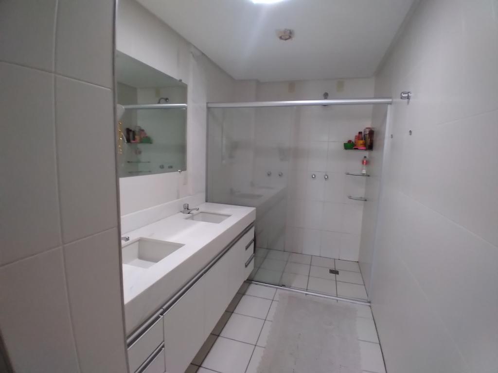 Imagem Apartamento com 4 Quartos à Venda, 216 m²em Setor Bueno - Goiânia