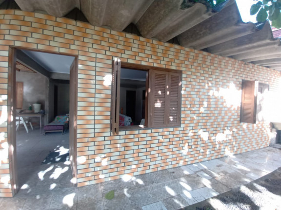 Imagem Casa com 3 Quartos à Venda, 120 m² em centro - Xangri-Lá Imagem Casa com 3 Quartos à Venda, 120 m² em centro - Xangri-Lá