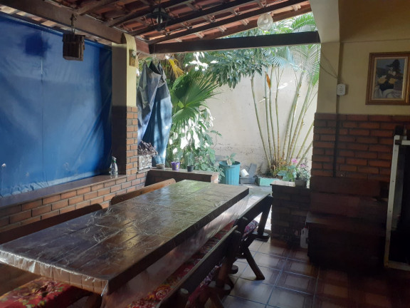 Imagem Casa com 4 Quartos à Venda, 150 m²em Trindade - São Gonçalo