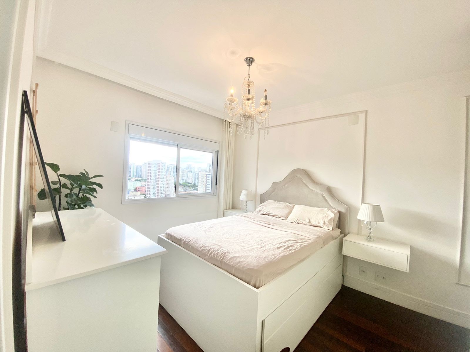 Imagem Apartamento com 4 Quartos à Venda, 214 m²em Vila Mariana - São Paulo