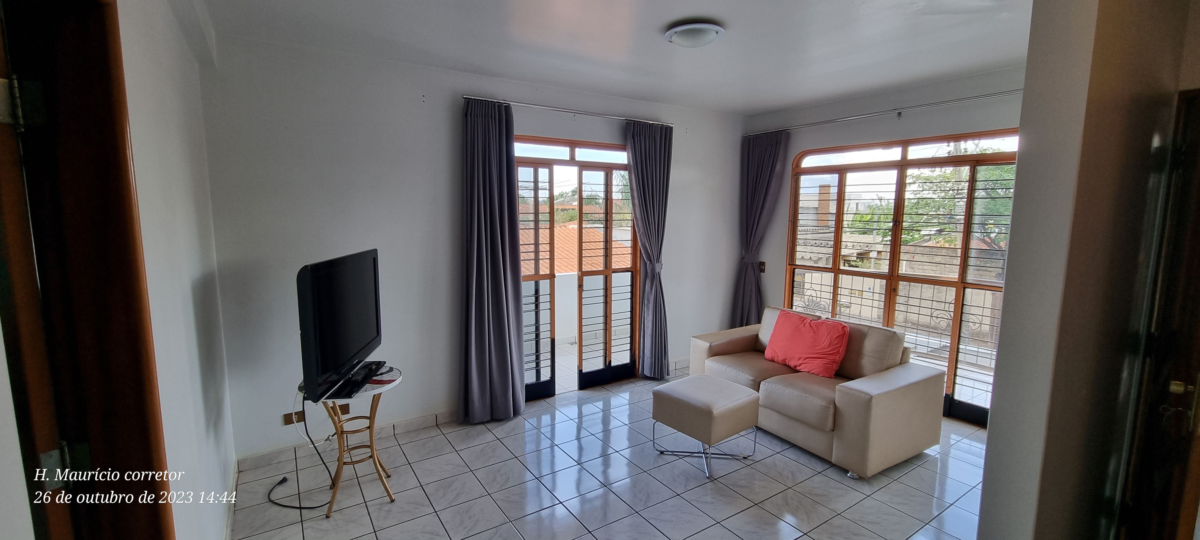 Imagem Sobrado com 4 Quartos à Venda ou Temporada, 250 m²em Setor Jaó - Goiânia Imagem Sobrado com 4 Quartos à Venda ou Temporada, 250 m²em Setor Jaó - Goiânia