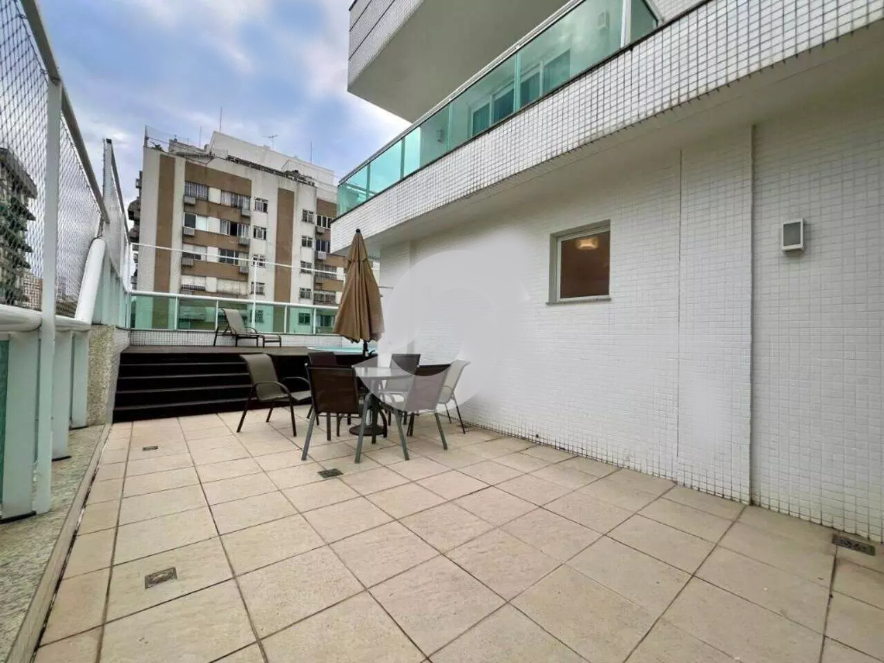 Imagem Cobertura com 4 Quartos à Venda, 300 m²em Icaraí - Niterói Imagem Cobertura com 4 Quartos à Venda, 300 m²em Icaraí - Niterói