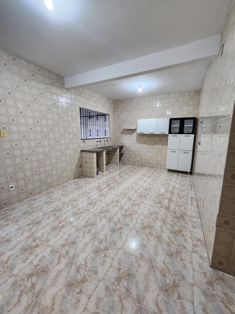 Imagem Casa com 4 Quartos à Venda, 300 m²em Umarizal - Belém Imagem Casa com 4 Quartos à Venda, 300 m²em Umarizal - Belém