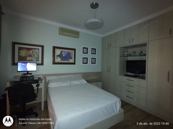 Imagem Cobertura com 3 Quartos à Venda, 295 m²em Centro - Florianópolis Imagem Cobertura com 3 Quartos à Venda, 295 m²em Centro - Florianópolis