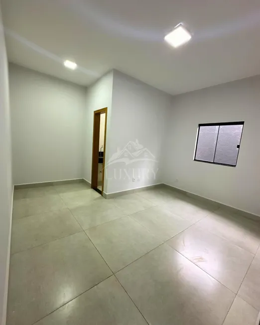 Imagem Casa com 2 Quartos à Venda, 100 m²em Setor Monte Azul - Senador Canedo
