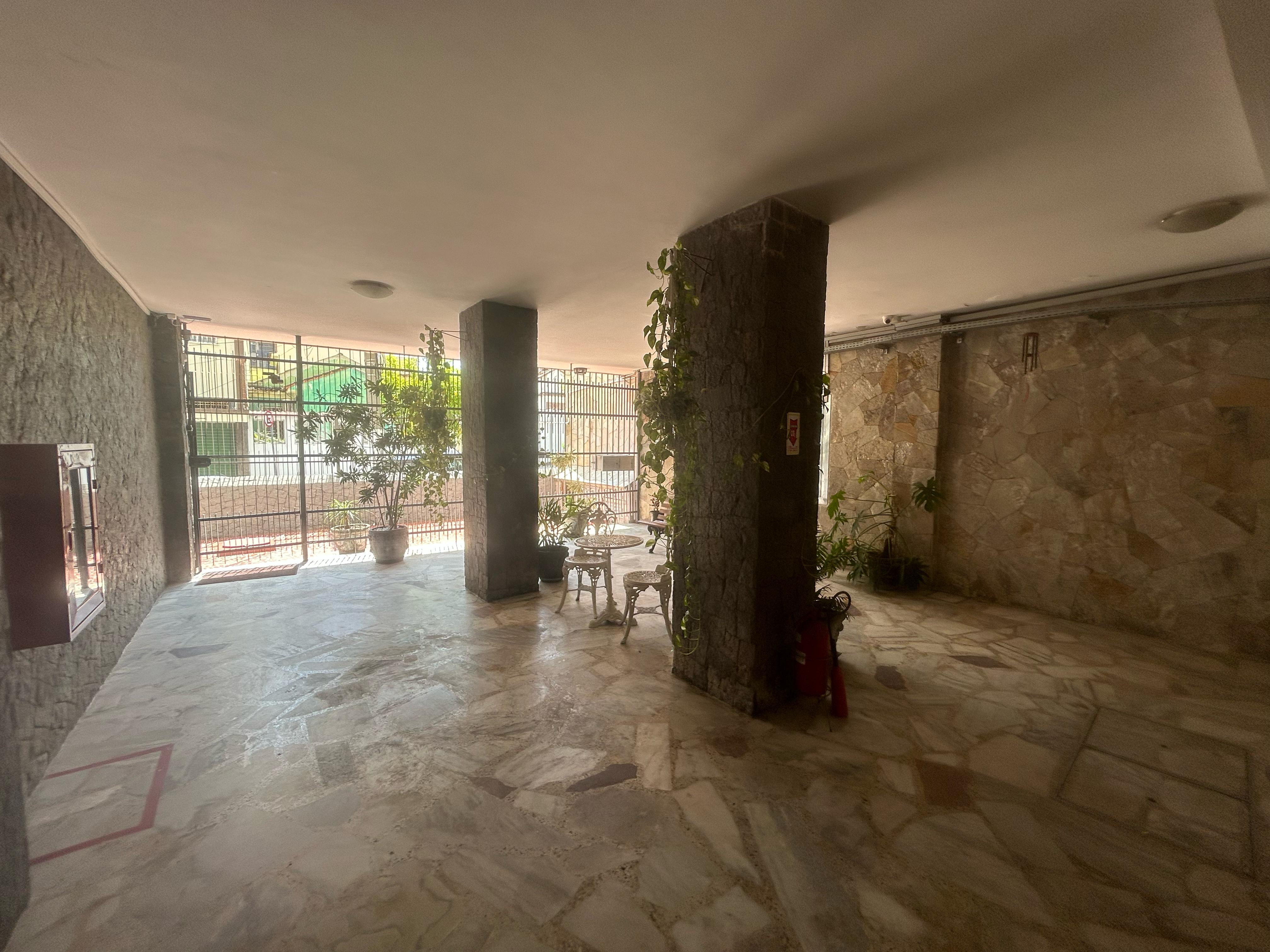 Imagem Apartamento com 2 Quartos à Venda, 50 m² em Fátima - Niterói