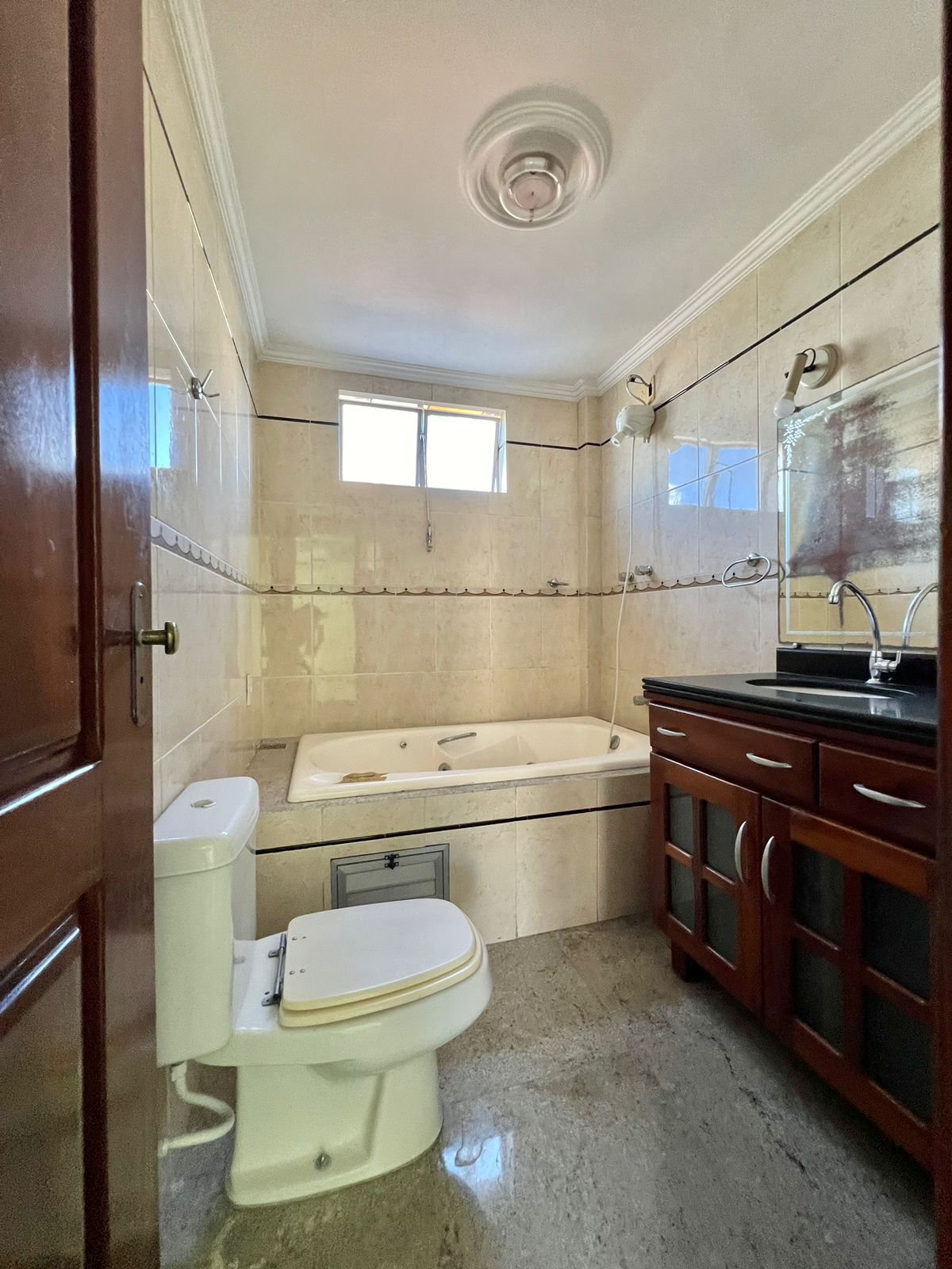 Imagem Apartamento com 3 Quartos à Venda, 148 m²em Nazaré - Belém