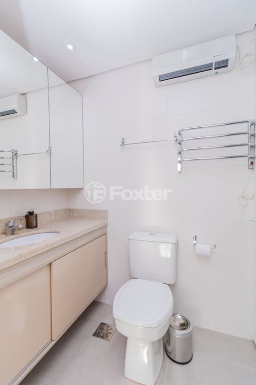 Imagem Apartamento com 3 Quartos à Venda, 110 m²em Auxiliadora - Porto Alegre Imagem Apartamento com 3 Quartos à Venda, 110 m²em Auxiliadora - Porto Alegre