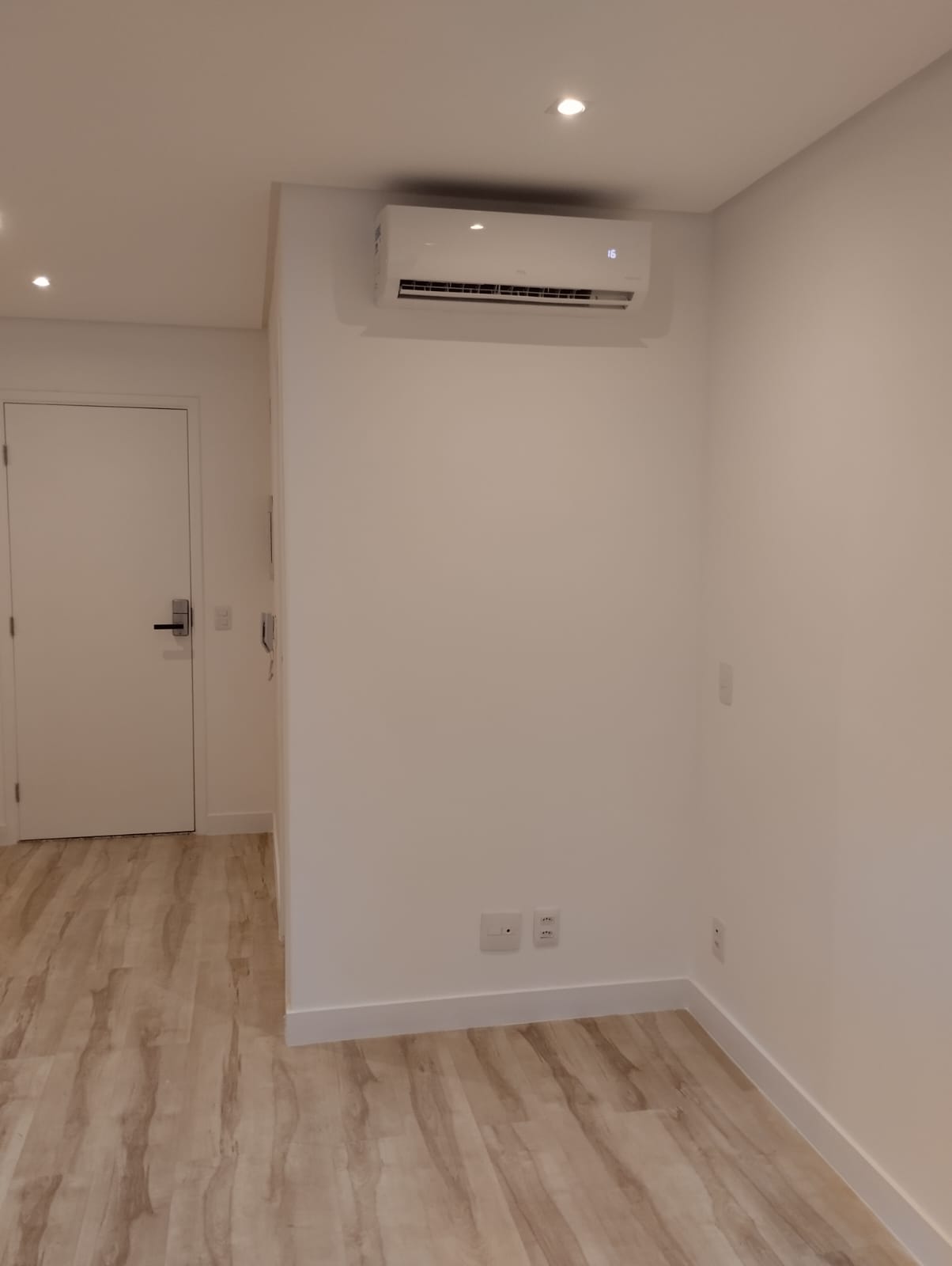 Imagem Apartamento com 1 Quarto para Alugar, 21 m² em República - São Paulo