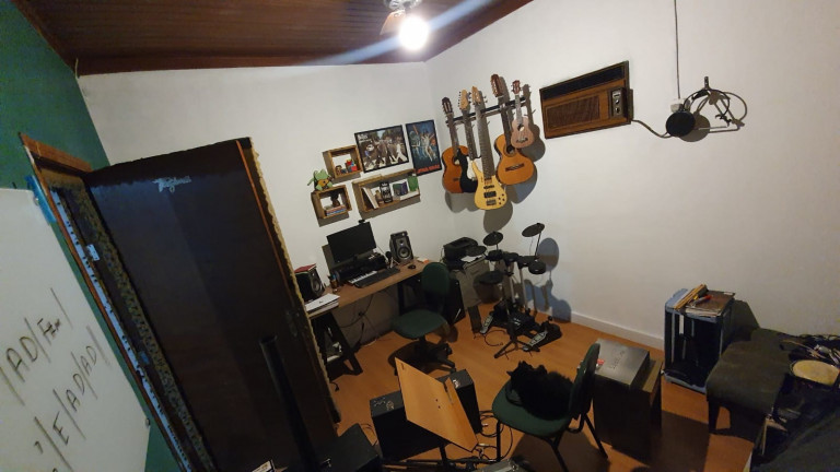 Imagem Casa com 2 Quartos à Venda ou Locação, 120 m² em Centro - Taubaté Imagem Casa com 2 Quartos à Venda ou Locação, 120 m² em Centro - Taubaté