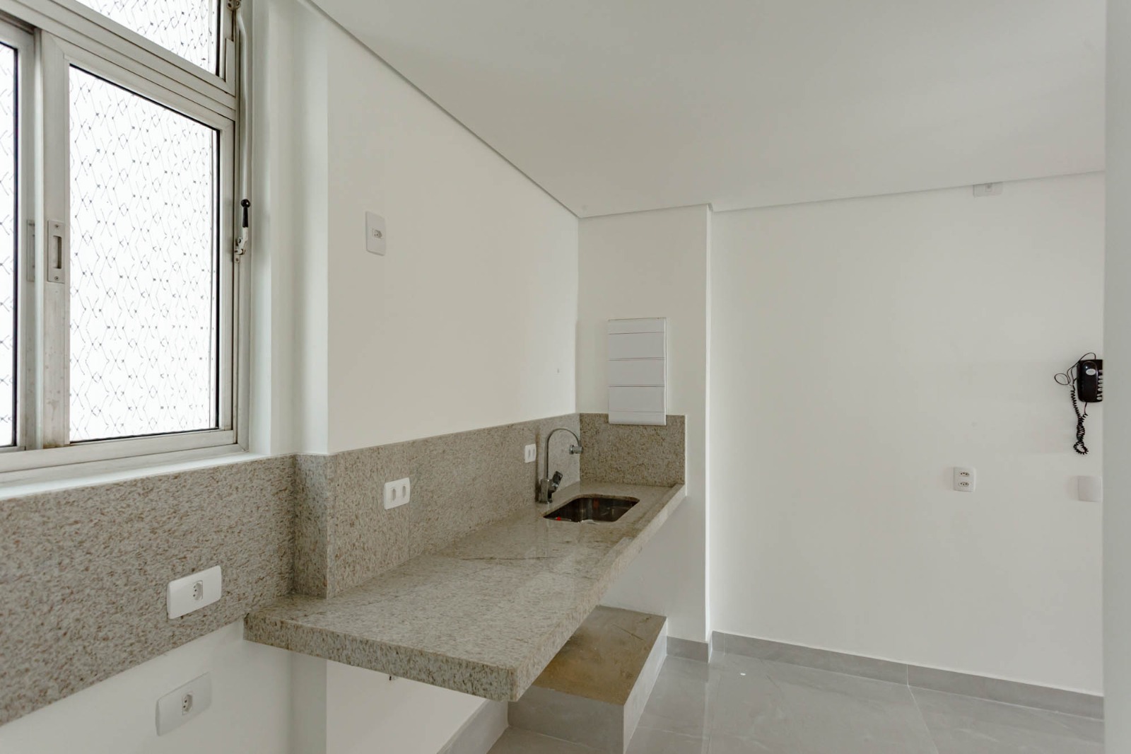 Imagem Apartamento com 3 Quartos à Venda, 105 m²em Sumaré - São Paulo