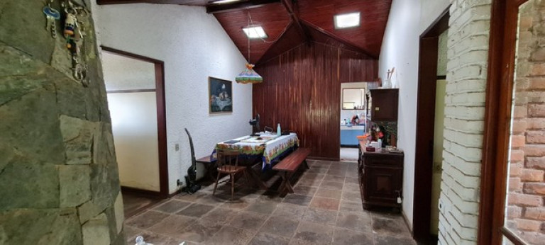 Imagem Casa com 4 Quartos à Venda, 179 m² em Jardim Salaco - Teresópolis Imagem Casa com 4 Quartos à Venda, 179 m² em Jardim Salaco - Teresópolis