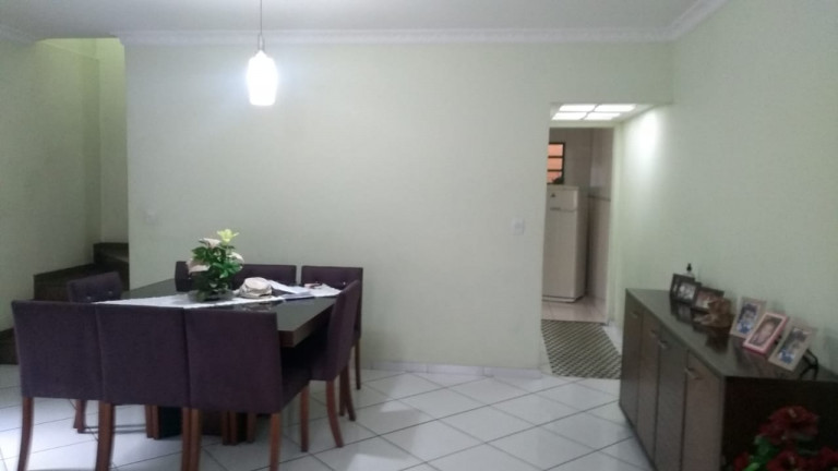 Imagem Sobrado com 3 Quartos à Venda, 90 m² em Jardim Santa Clara - Guarulhos Imagem Sobrado com 3 Quartos à Venda, 90 m² em Jardim Santa Clara - Guarulhos