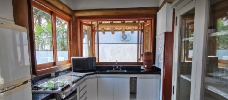 Imagem Casa com 4 Quartos à Venda, 260 m² em Riviera - Bertioga