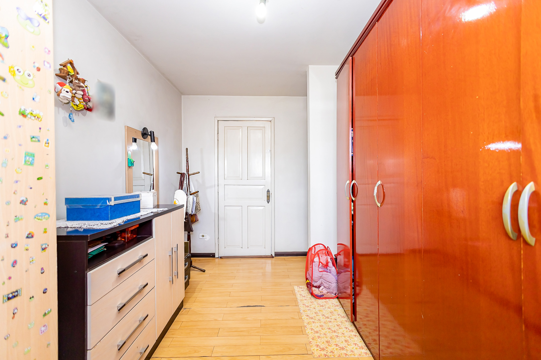 Imagem Casa com 3 Quartos à Venda, 209 m²em Campina do Siqueira - Curitiba Imagem Casa com 3 Quartos à Venda, 209 m²em Campina do Siqueira - Curitiba