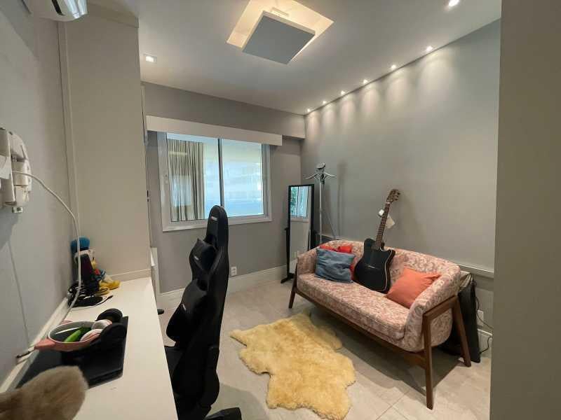 Apartamento com 3 Quartos à Venda, 104 m²em Camboinhas - Niterói
