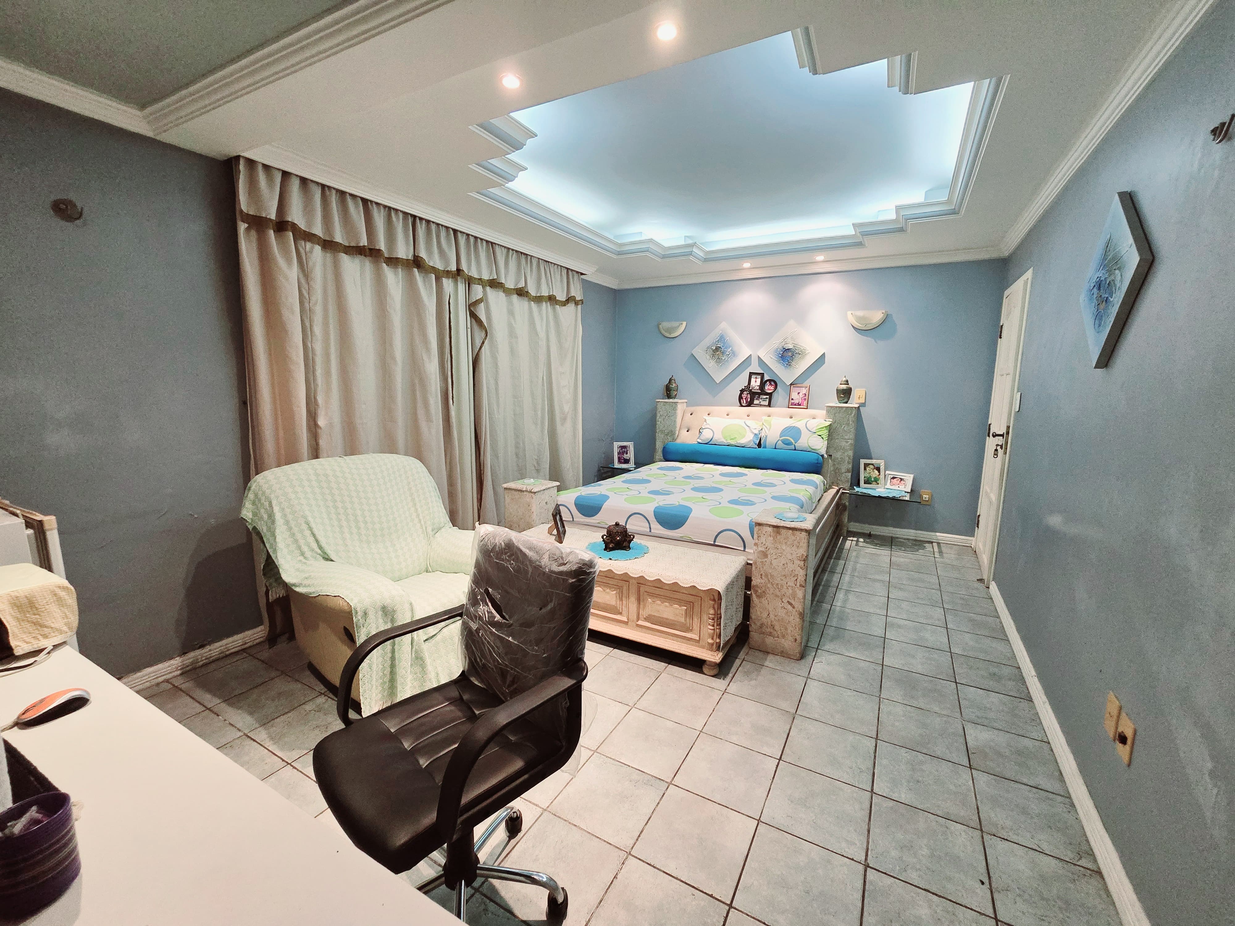 Imagem Casa com 3 Quartos à Venda, 309 m² em Parque 10 de Novembro - Manaus