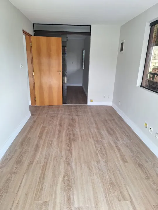 Imagem Cobertura com 4 Quartos à Venda, 224 m² em Jardim Marajoara - São Paulo