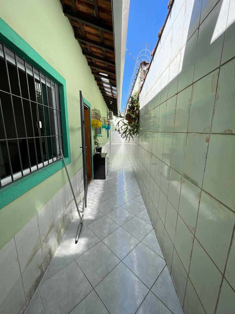 Imagem Casa com 2 Quartos à Venda, 70 m²em Maracanã - Praia Grande