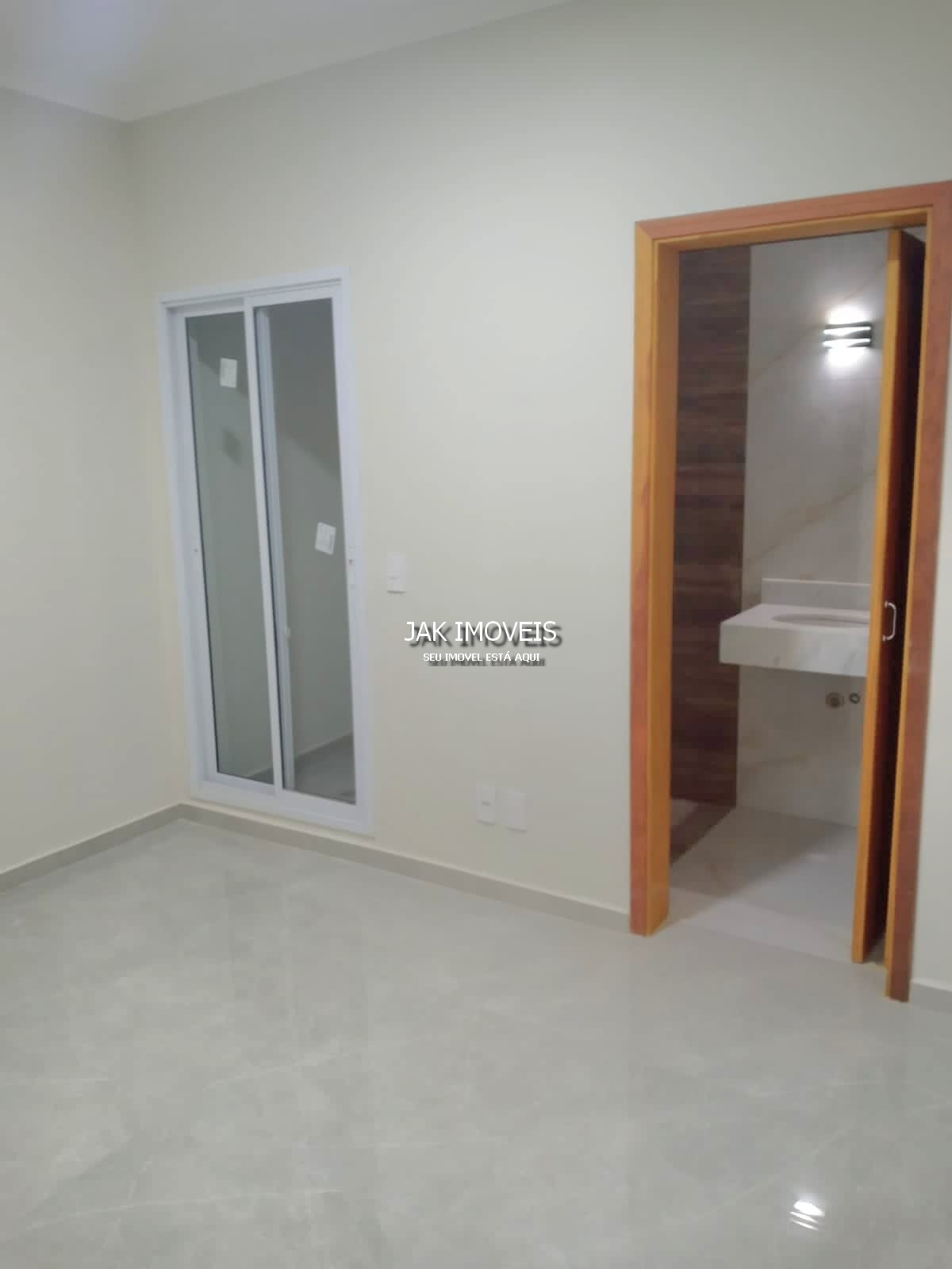 Imagem Casa com 2 Quartos à Venda, 60 m²em Jardim dos Colibris - Indaiatuba Imagem Casa com 2 Quartos à Venda, 60 m²em Jardim dos Colibris - Indaiatuba