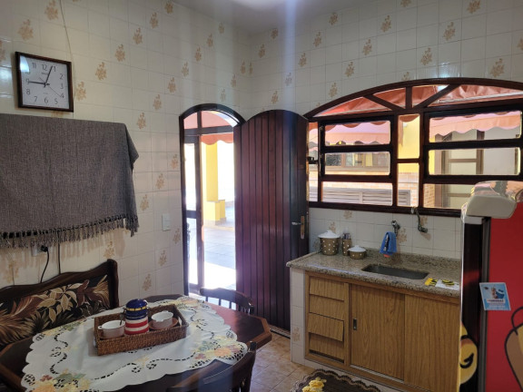 Imagem Casa com 7 Quartos à Venda, 298 m² em Jardim Suarão - Itanhaém