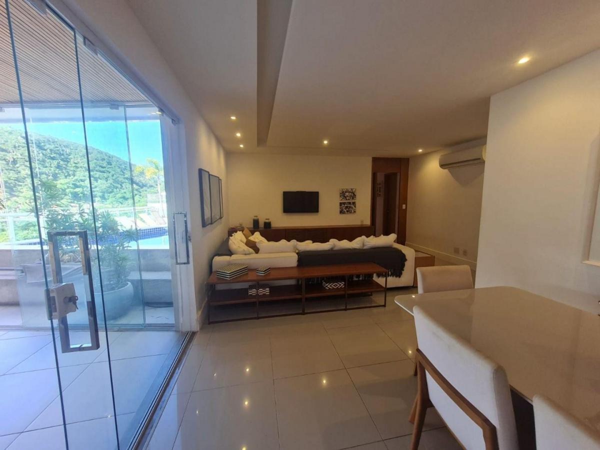 Imagem Apartamento com 4 Quartos à Venda, 263 m²em Camboinhas - Niterói Imagem Apartamento com 4 Quartos à Venda, 263 m²em Camboinhas - Niterói