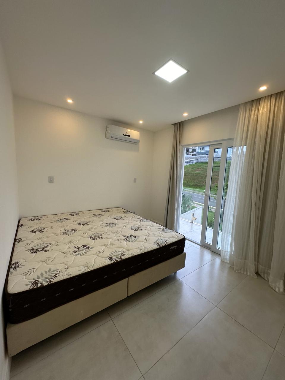 Imagem Casa de Condomínio com 4 Quartos à Venda, 320 m²em Alphaville (Abrantes) - Camaçari Imagem Casa de Condomínio com 4 Quartos à Venda, 320 m²em Alphaville (Abrantes) - Camaçari