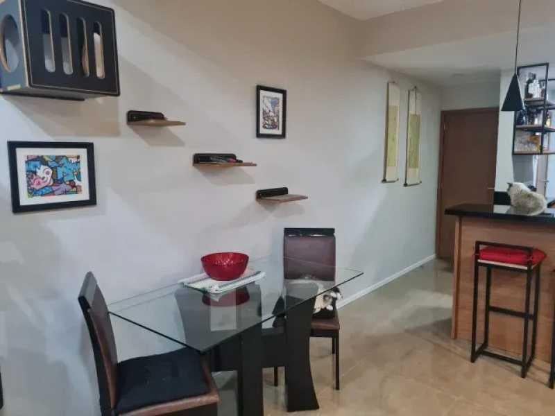 Imagem Apartamento com 2 Quartos à Venda, 100 m²em Copacabana - Rio de Janeiro Imagem Apartamento com 2 Quartos à Venda, 100 m²em Copacabana - Rio de Janeiro