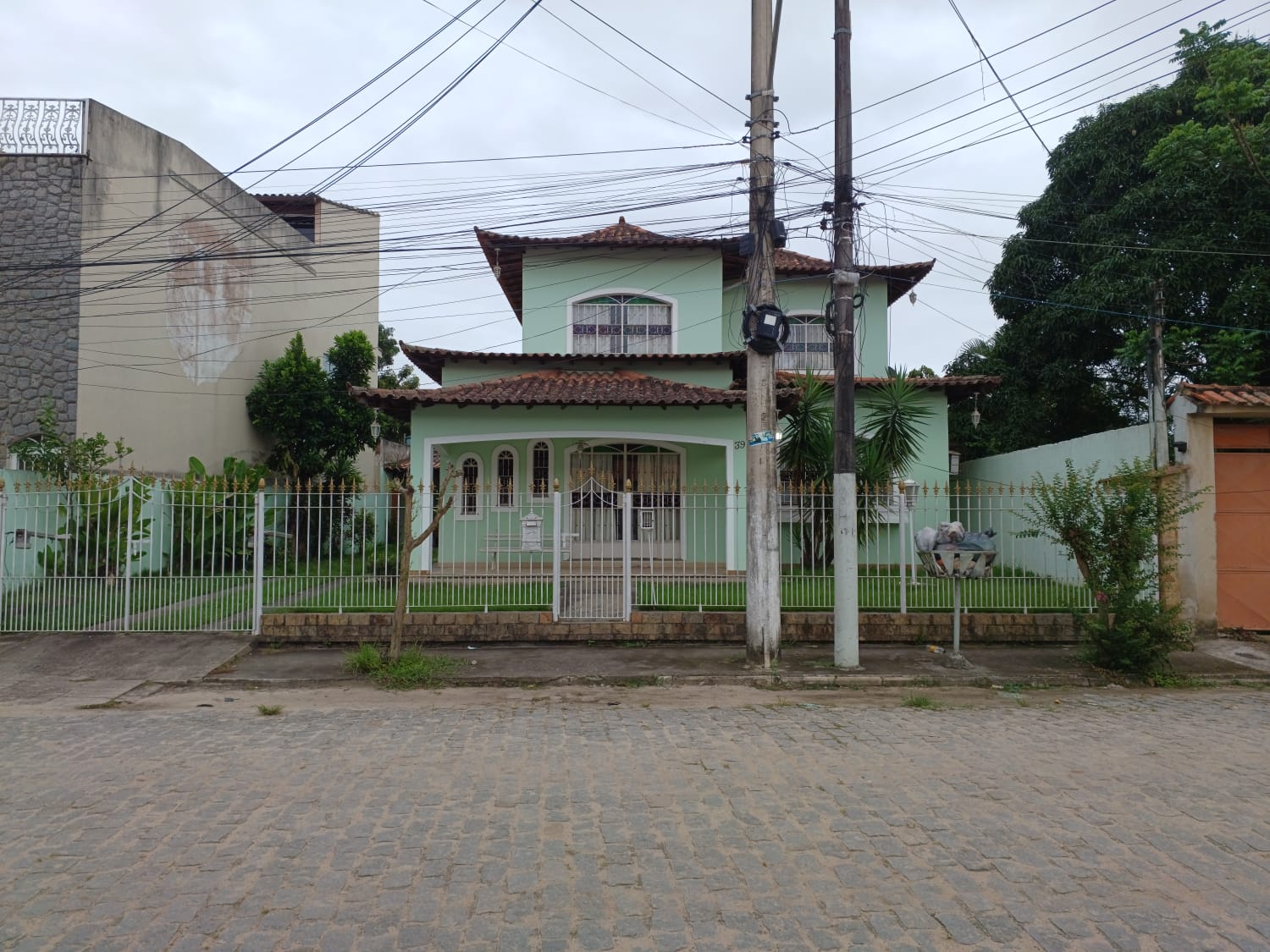 Imagem Casa com 5 Quartos à Venda, 360 m²em Venda das Pedras - Itaboraí Imagem Casa com 5 Quartos à Venda, 360 m²em Venda das Pedras - Itaboraí