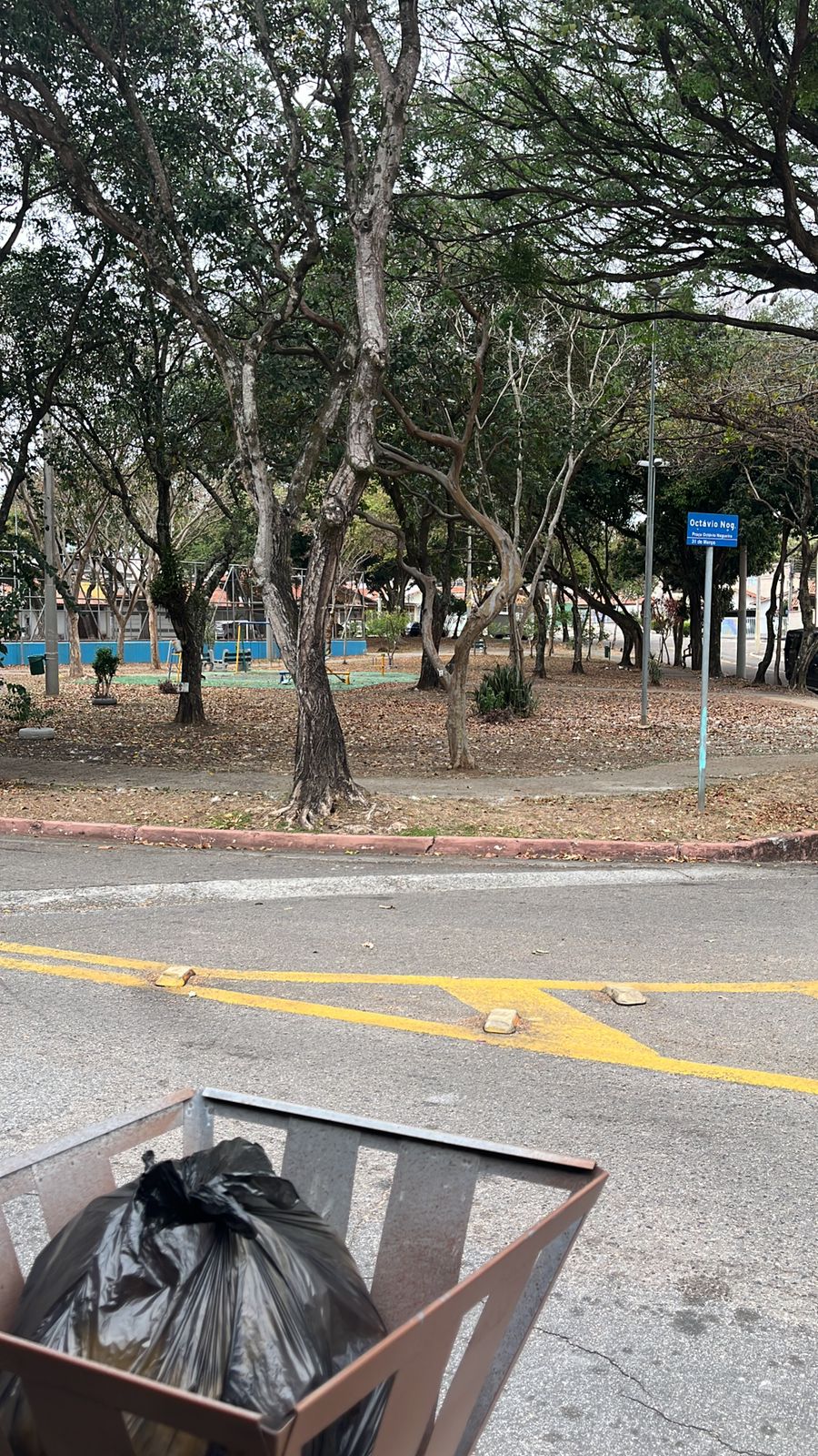Imagem Casa com 3 Quartos à Venda, 90 m² em Conjunto Residencial Trinta e Um de Março - São José dos Campos Imagem Casa com 3 Quartos à Venda, 90 m² em Conjunto Residencial Trinta e Um de Março - São José dos Campos