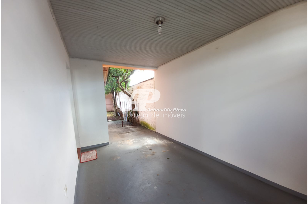 Imagem Casa com 3 Quartos à Venda, 150 m²em Uvaranas - Ponta Grossa Imagem Casa com 3 Quartos à Venda, 150 m²em Uvaranas - Ponta Grossa