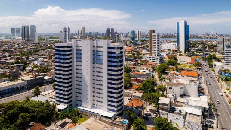 Apartamento com 3 Quartos à Venda, 70 m² em Pina - Recife