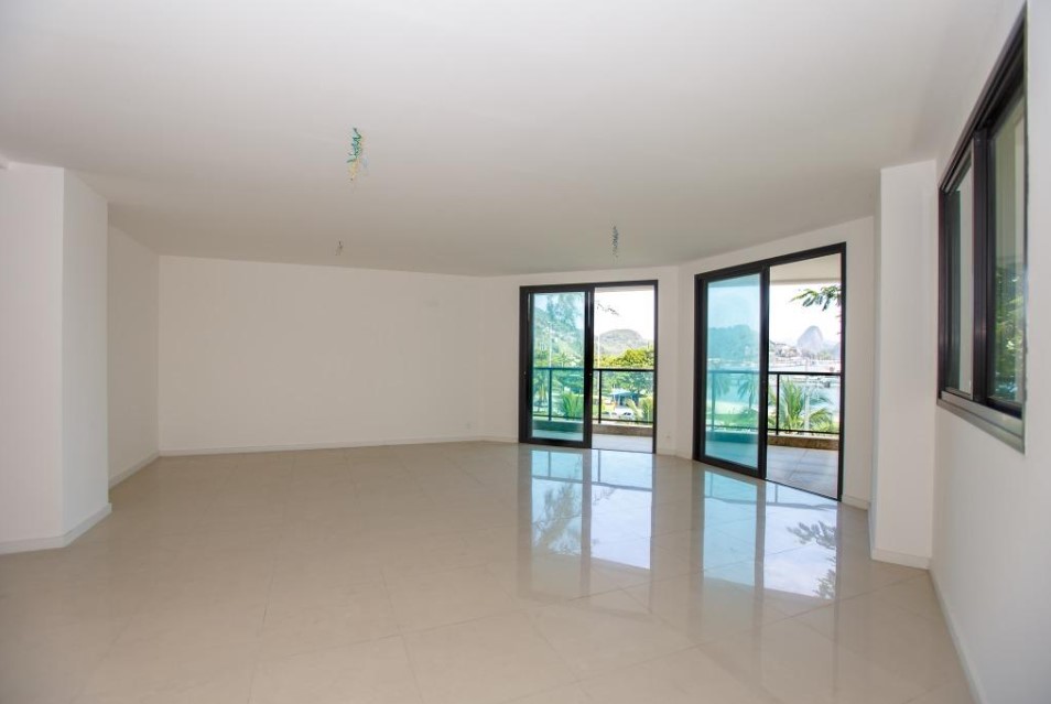 Imagem Cobertura com 4 Quartos à Venda, 239 m² em Charitas - Niterói