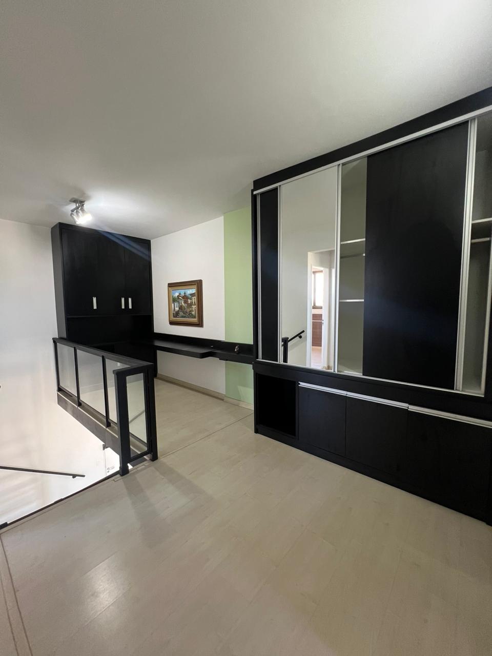 Imagem Apartamento com 3 Quartos para Alugar, 130 m²em Centro - Taubaté Imagem Apartamento com 3 Quartos para Alugar, 130 m²em Centro - Taubaté
