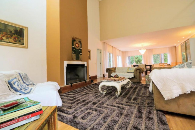 Imagem Casa com 5 Quartos à Venda, 500 m² em LOTM - Campos do Jordão