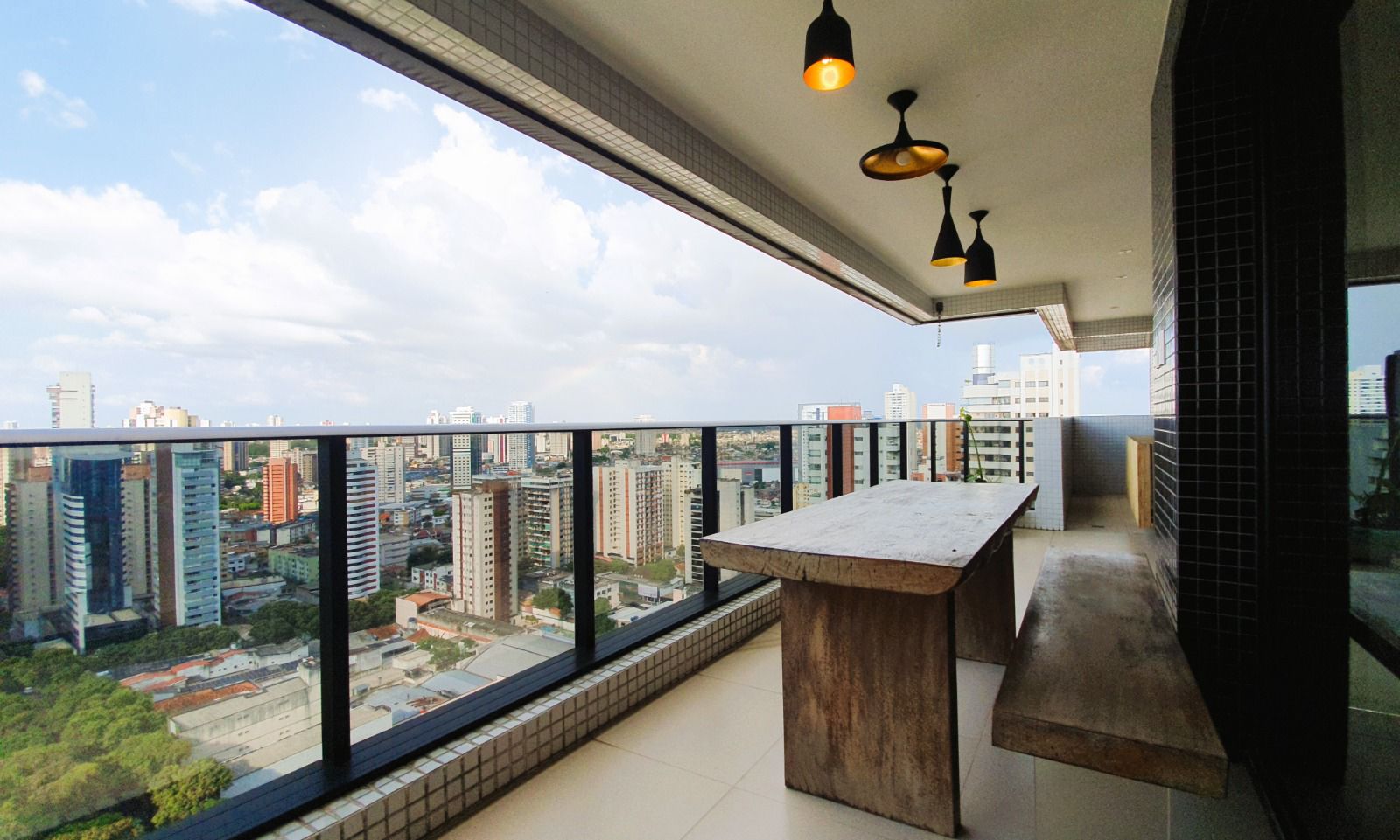 Imagem Apartamento com 4 Quartos à Venda, 178 m²em Batista Campos - Belém Imagem Apartamento com 4 Quartos à Venda, 178 m²em Batista Campos - Belém
