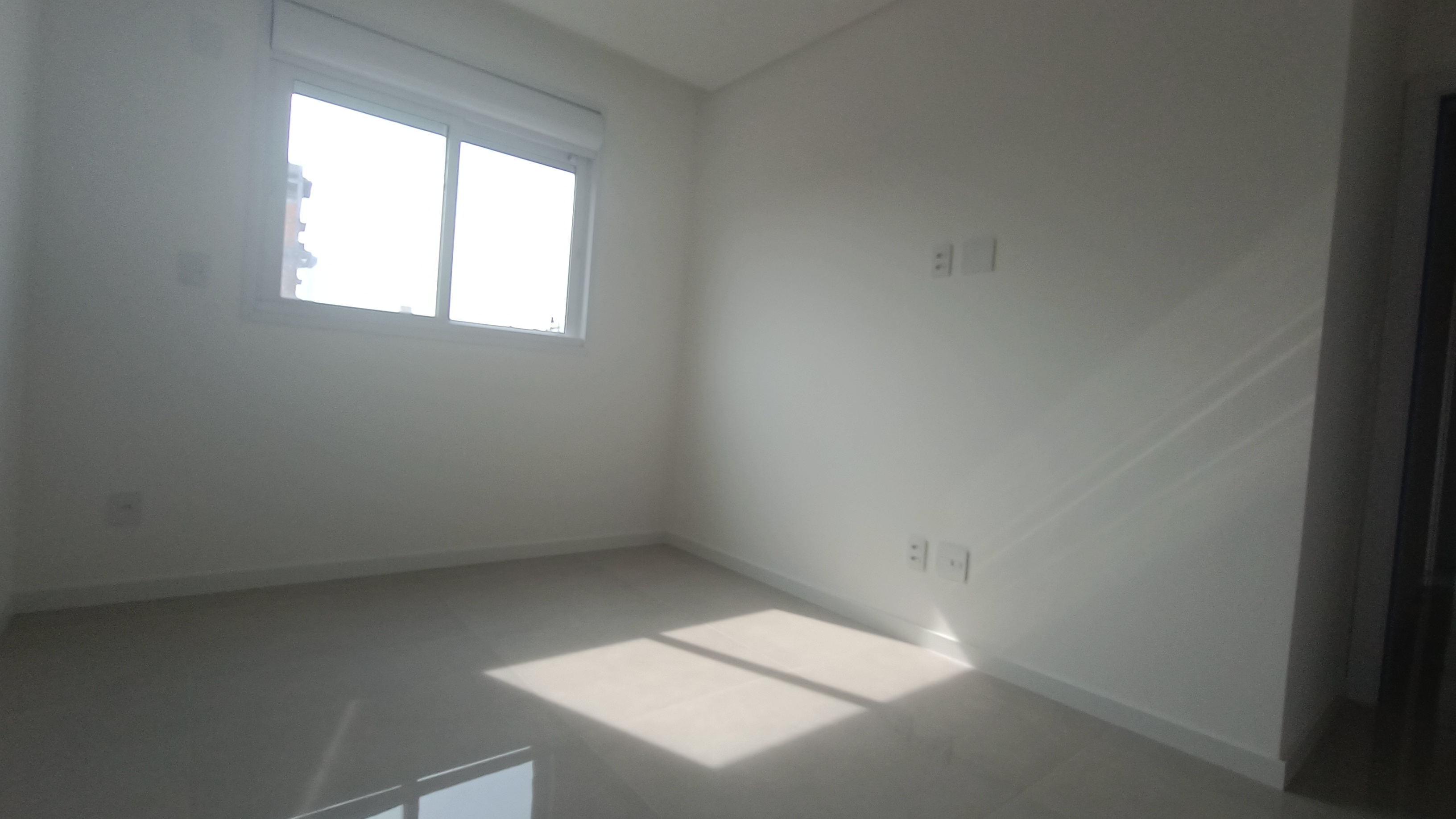 Imagem Apartamento com 3 Quartos à Venda, 113 m²em Canto - Florianópolis Imagem Apartamento com 3 Quartos à Venda, 113 m²em Canto - Florianópolis