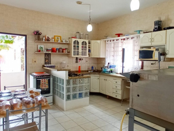 Imagem Sobrado com 4 Quartos à Venda, 250 m² em Balneário Dos Golfinhos - Caraguatatuba Imagem Sobrado com 4 Quartos à Venda, 250 m² em Balneário Dos Golfinhos - Caraguatatuba