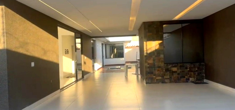 Imagem Casa com 4 Quartos à Venda, 230 m² em Setor Faiçalville - Goiânia Imagem Casa com 4 Quartos à Venda, 230 m² em Setor Faiçalville - Goiânia