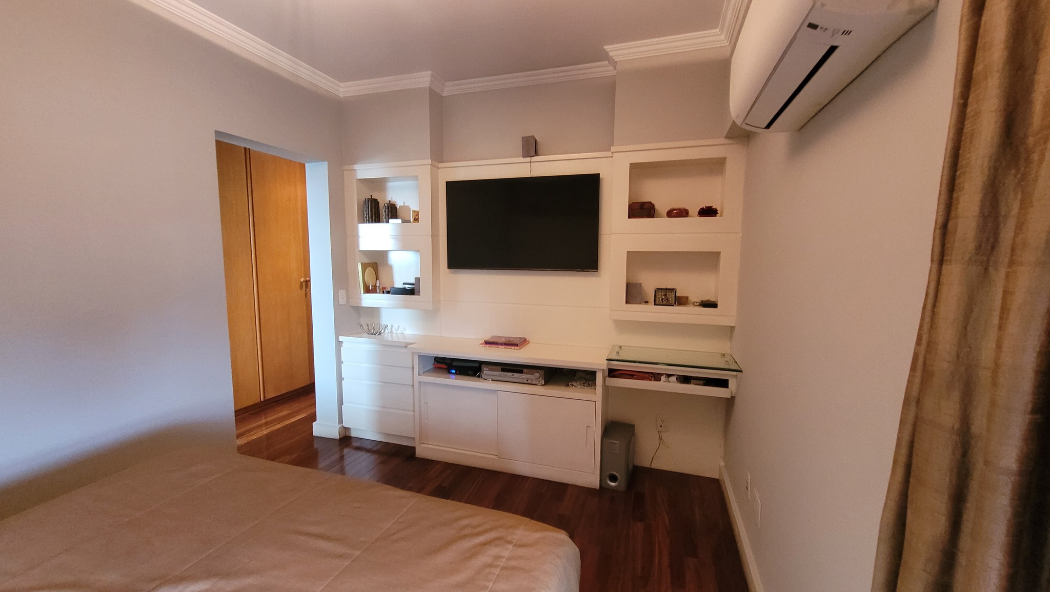 Imagem Apartamento com 3 Quartos à Venda, 160 m² em Vila Suzana - São Paulo