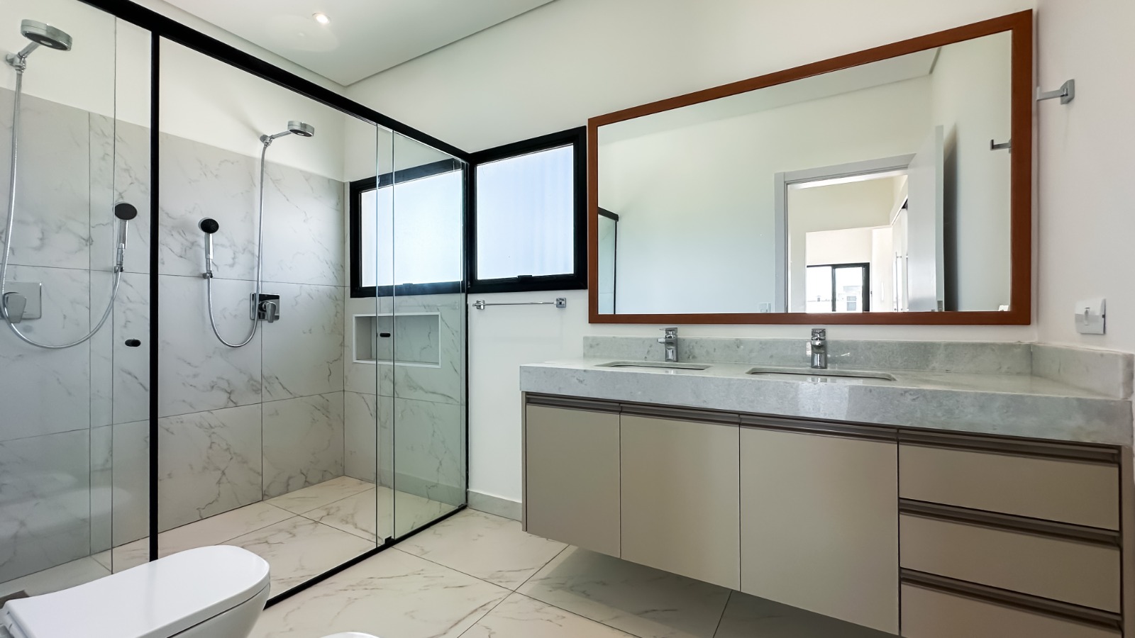 Imagem Casa de Condomínio com 4 Quartos à Venda, 350 m²em Residencial Parque Campos de Santo Antônio II - Itu