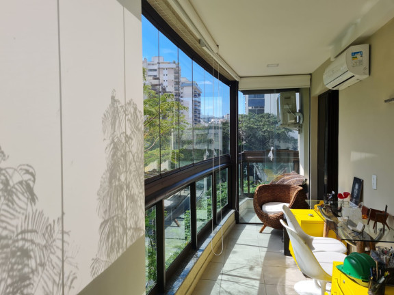 Imagem Apartamento com 3 Quartos à Venda, 105 m² em Icaraí - Niterói