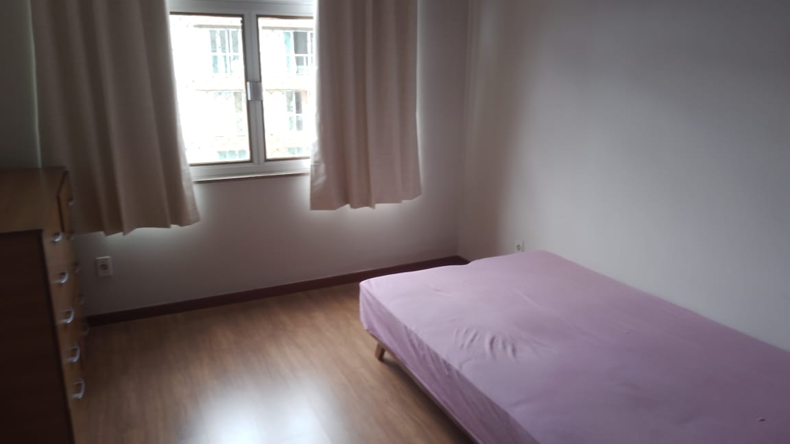 Imagem Apartamento com 2 Quartos à Venda, 80 m² em Santa Cecília - Teresópolis