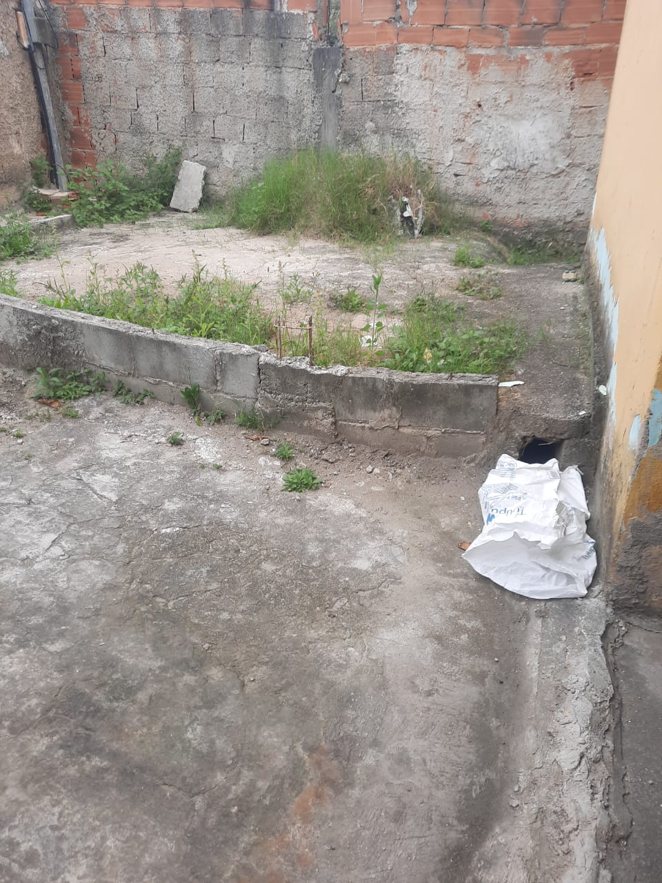 Imagem Casa com 1 Quarto para Alugar, 55 m²em Centro - Maricá