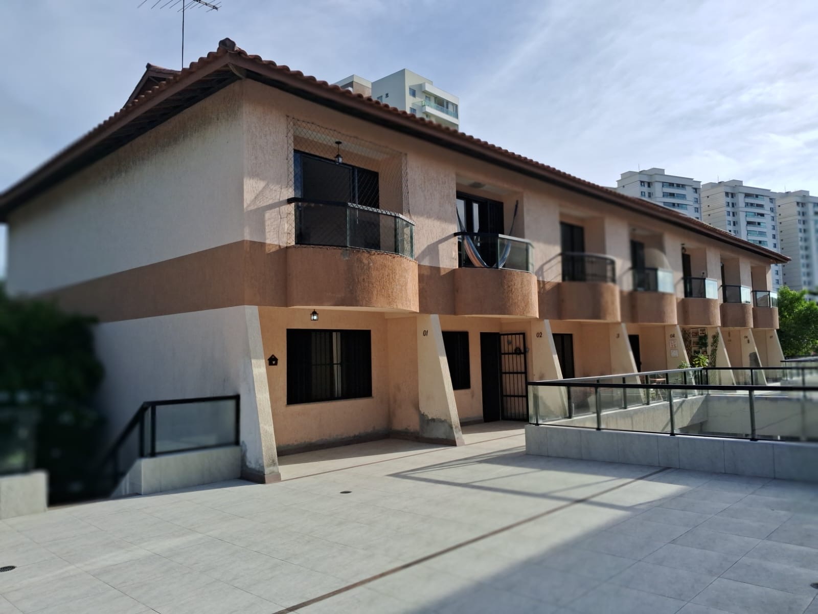 Imagem Casa de Condomínio com 4 Quartos para Alugar, 165 m²em Pituaçu - Salvador Imagem Casa de Condomínio com 4 Quartos para Alugar, 165 m²em Pituaçu - Salvador