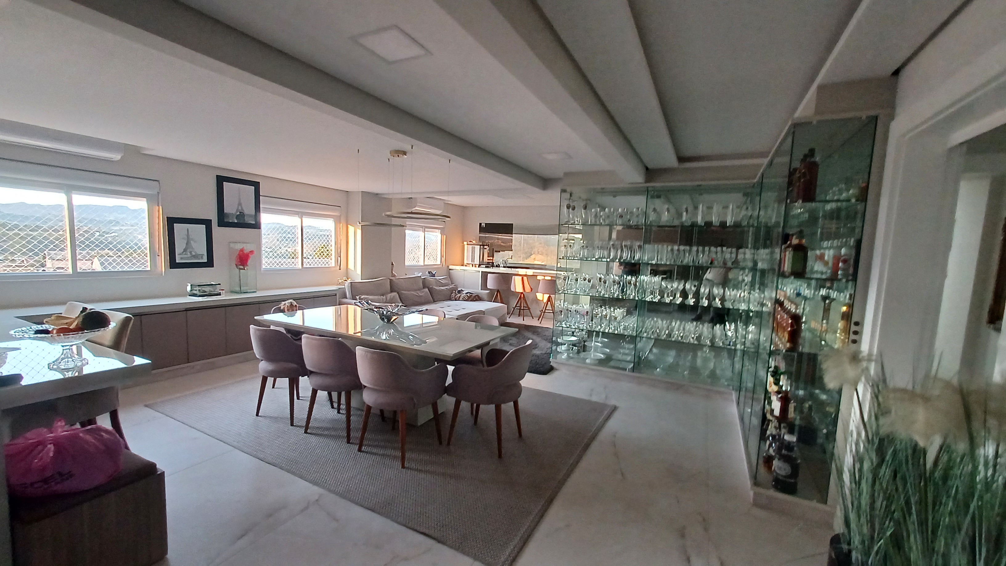Imagem Apartamento com 3 Quartos à Venda, 195 m²em Barro Vermelho - Orleans