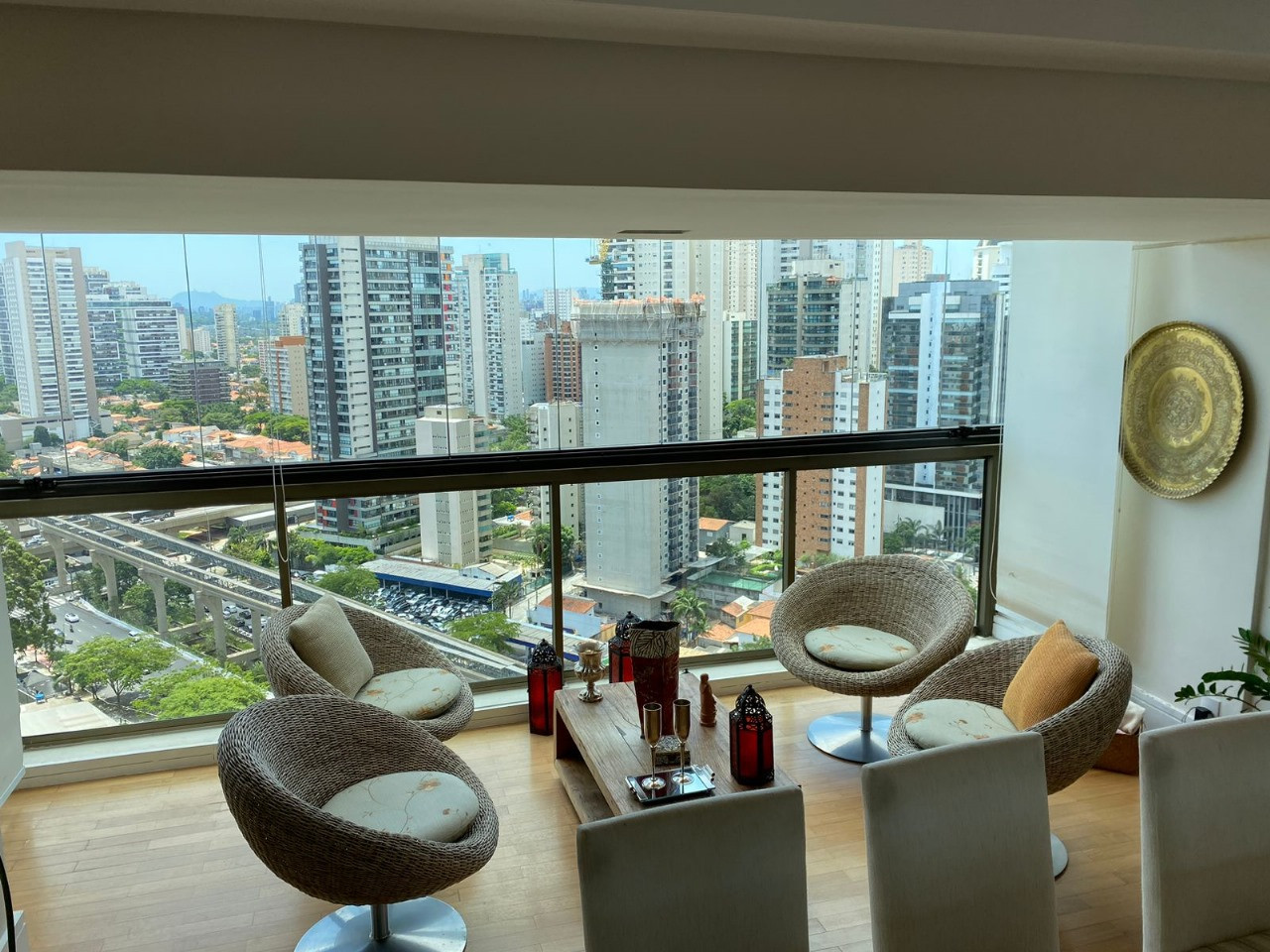 Imagem Cobertura com 3 Quartos à Venda, 240 m²em Brooklin Paulista - São Paulo