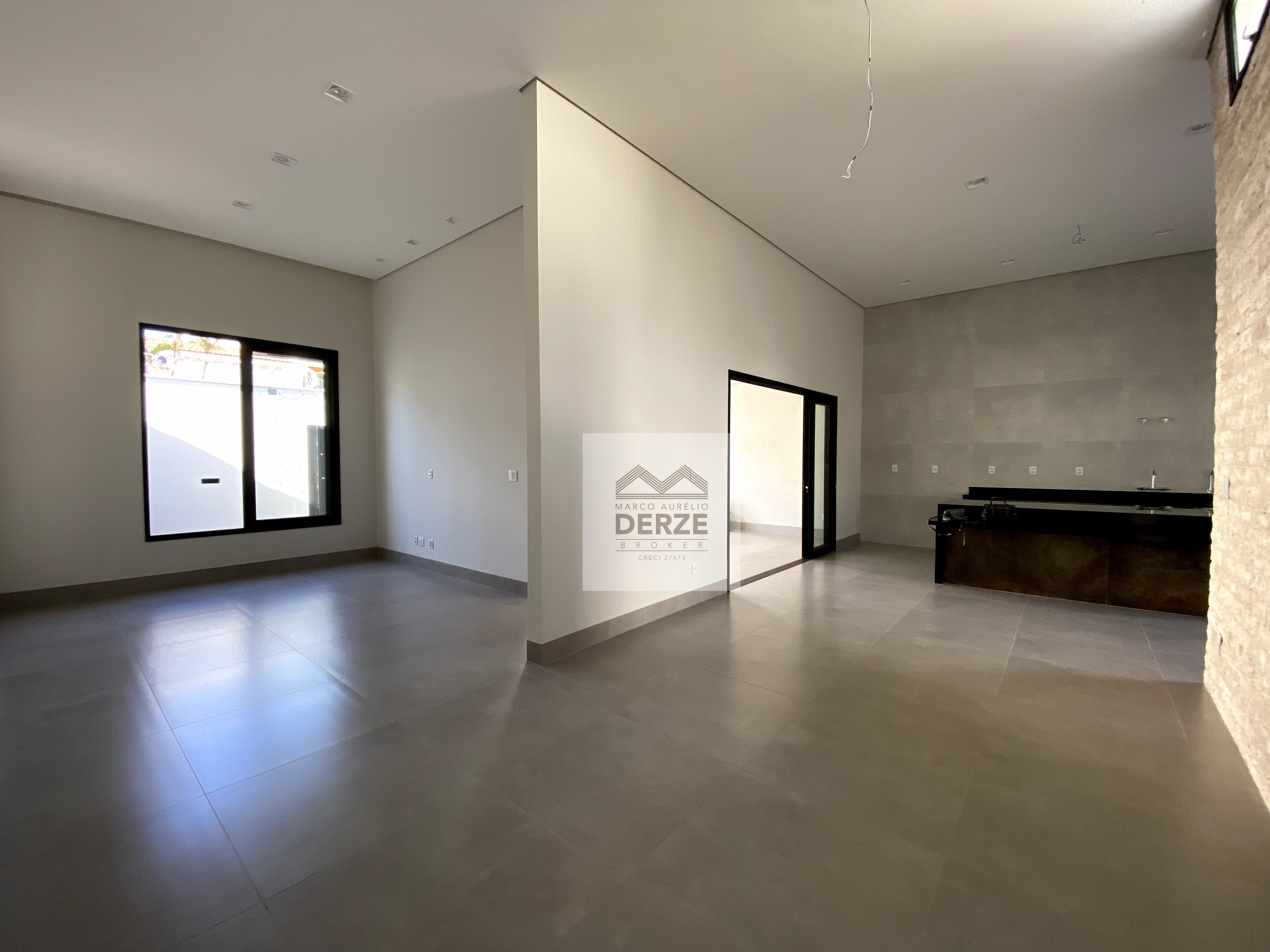 Imagem Casa com 3 Quartos à Venda, 210 m²em Vigilato Pereira - Uberlândia Imagem Casa com 3 Quartos à Venda, 210 m²em Vigilato Pereira - Uberlândia