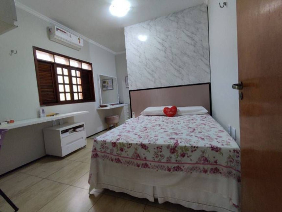 Imagem Casa com 3 Quartos à Venda,  em Parquelândia - Fortaleza