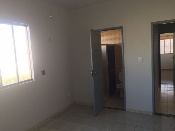 Imagem Casa com 3 Quartos para Alugar, 1 m² em COHAB Anil I - São Luís